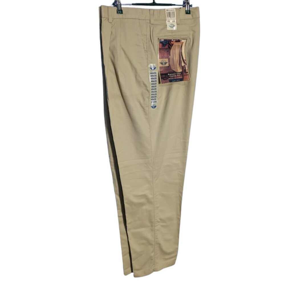 New Dockers Tan 44-32